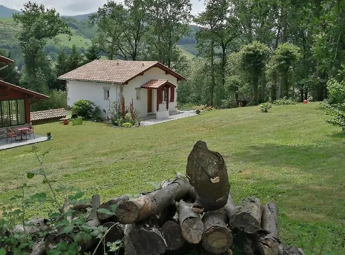 בית נופש La Petite Maison De La Xaran Erdian